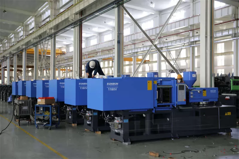 servo injection molding machine